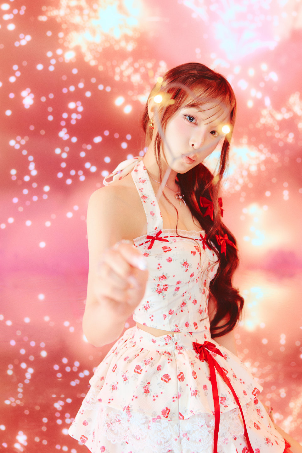 YENA(崔叡娜)第四张迷你专辑《Blooming Wings》 ​​​
