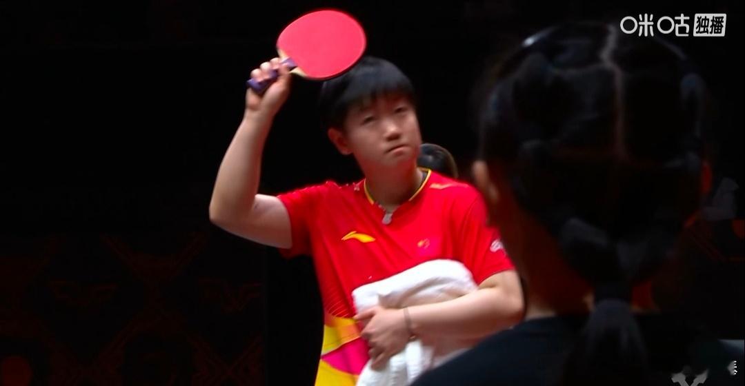 2025年12月11日晚，乒乓赛场热血沸腾！莎莎与大迪的巅峰对决全程高能，熟悉的