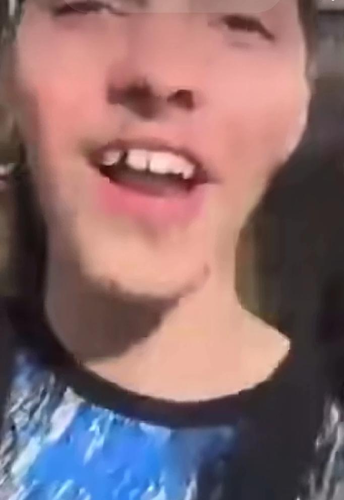 叙利亚也这样，后面吃苦头也是他们。画面清晰可见，年轻人非常喜悦美国攻打伊朗政权。