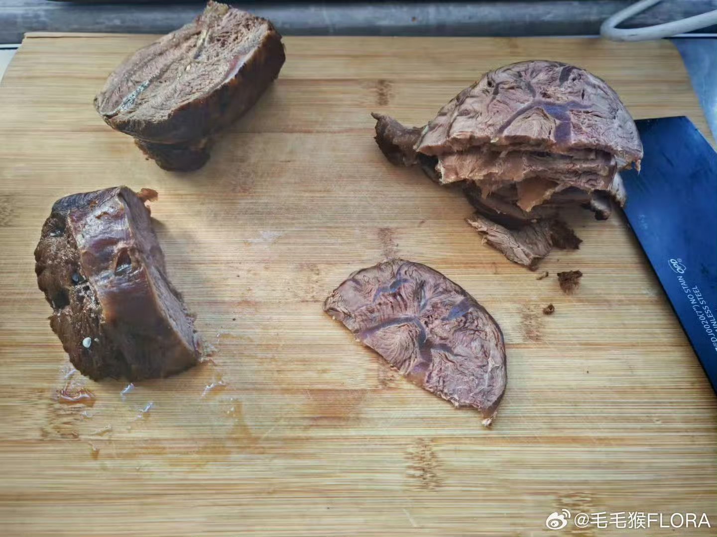 腱子肉。[月亮] ​​​