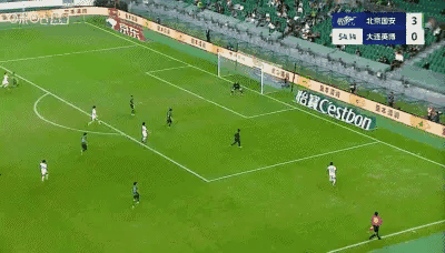 1分钟两球⚽️！大连英博队瞬间扭转场上颓势[震惊]

北京时间9月26日19：3