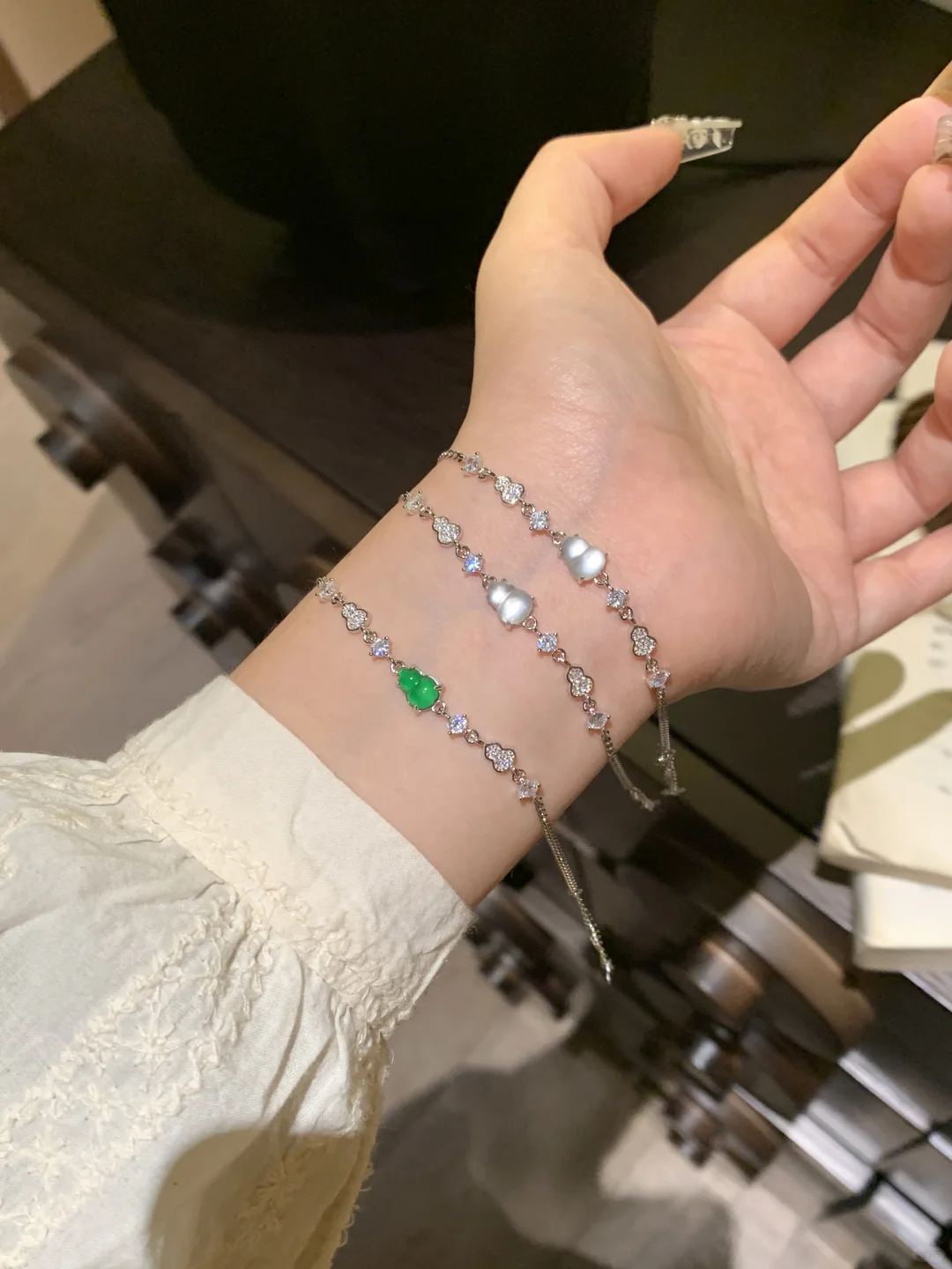 闪闪发光的葫芦✨百元内纠结水沫玉还是翡翠！