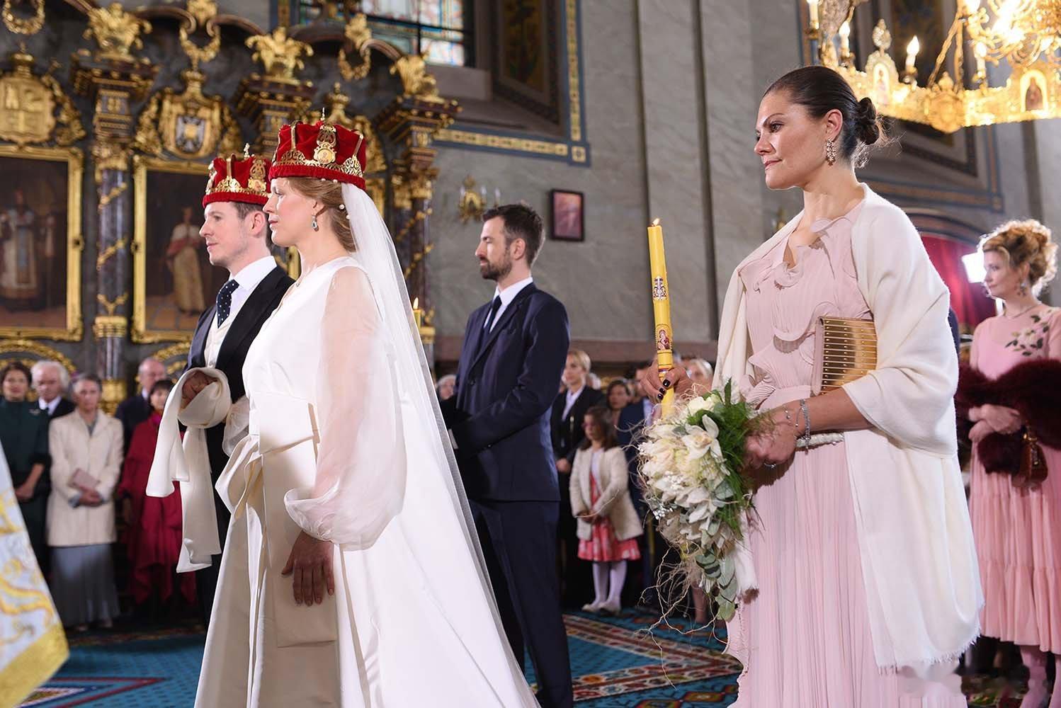 塞尔维亚王室4月17日，王室确认塞尔维亚王储亚历山大和王储妃凯瑟琳、世子菲利普王