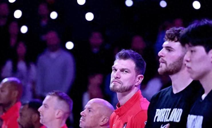 又不让杨瀚森打了，开拓者的培养新人计划，有的时候真的是让人琢磨不透的。NBA常规