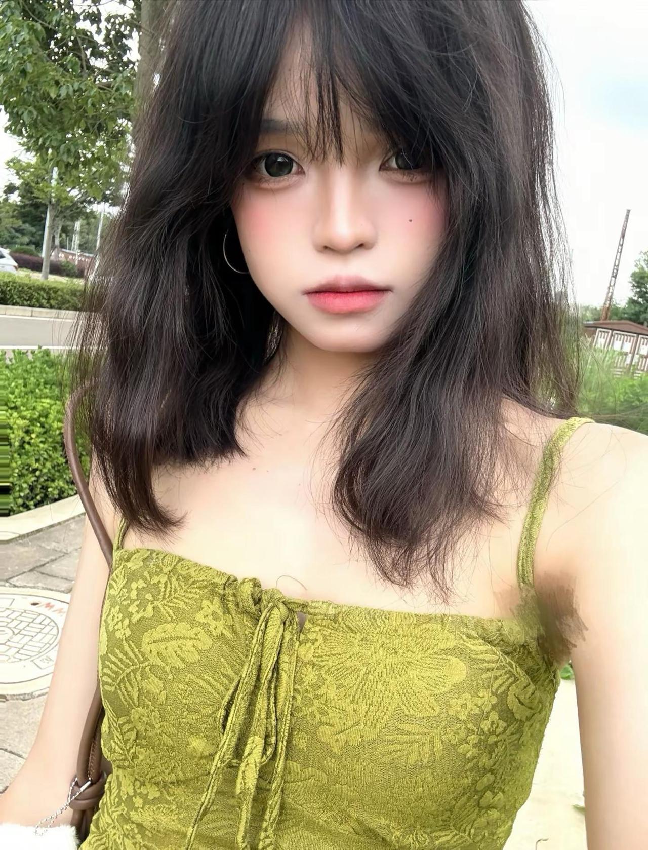 谁懂长期熬夜之后，整张脸又黄又没光泽，粉底都盖不住暗沉😭挖到昭归堂这款玫瑰桑葚