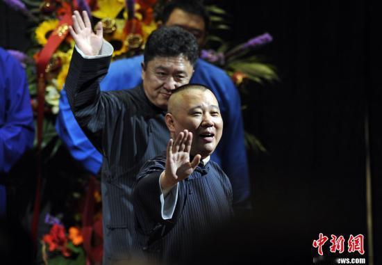【郭德纲明确郭麒麟为接班人】郭德纲说郭麒麟更想拍戏近日，德云社班主郭德纲聊及德云