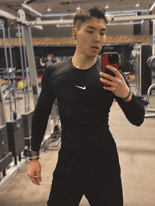健身｜喜欢一早的训练场