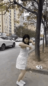 姑娘功夫了得，和古墓派小龙女有的一拼[赞]