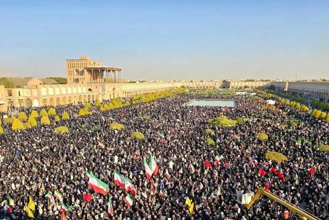 伊朗在伊斯兰世界里，在世俗化这块其实还可以，但是这次美以暗杀了哈梅内伊，恐怕会把