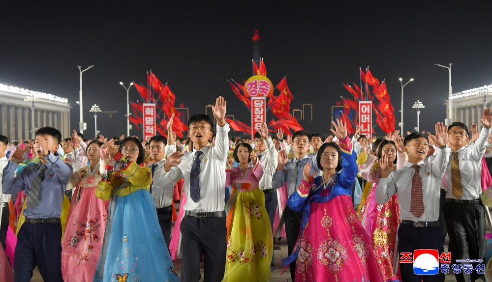 🔴【青年学生进行建党８１周年庆祝晚会】庆祝朝鲜劳动党成立８１周年青年学生晚会１
