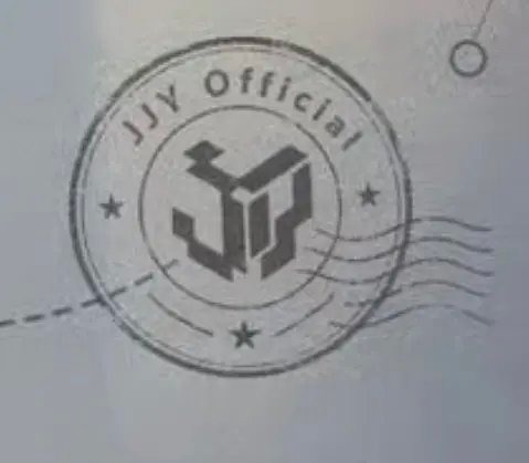 别说这个logo这样放在图上好看的