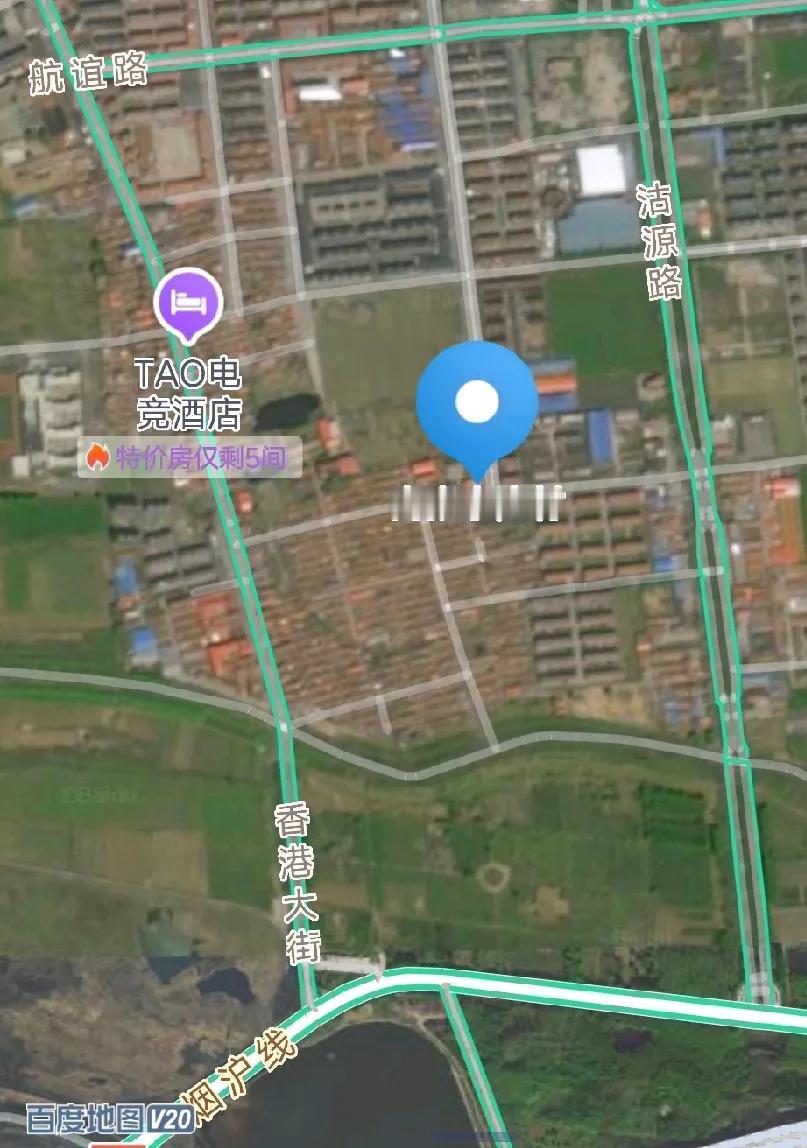 南张家庄村位于青岛胶州市李哥庄镇南部，距镇驻地0.5公里。东与魏家屯、西与河荣一