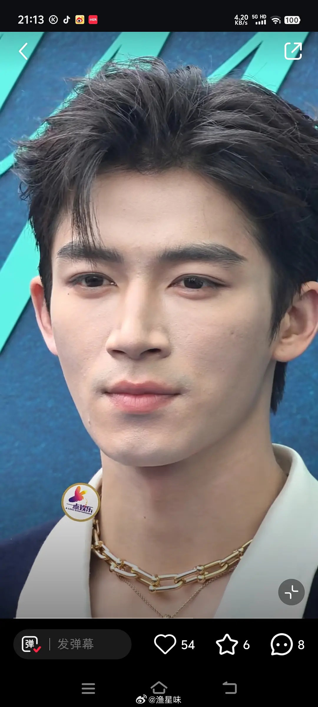 蒂芙尼…怒脸拍…谁赢！！ 