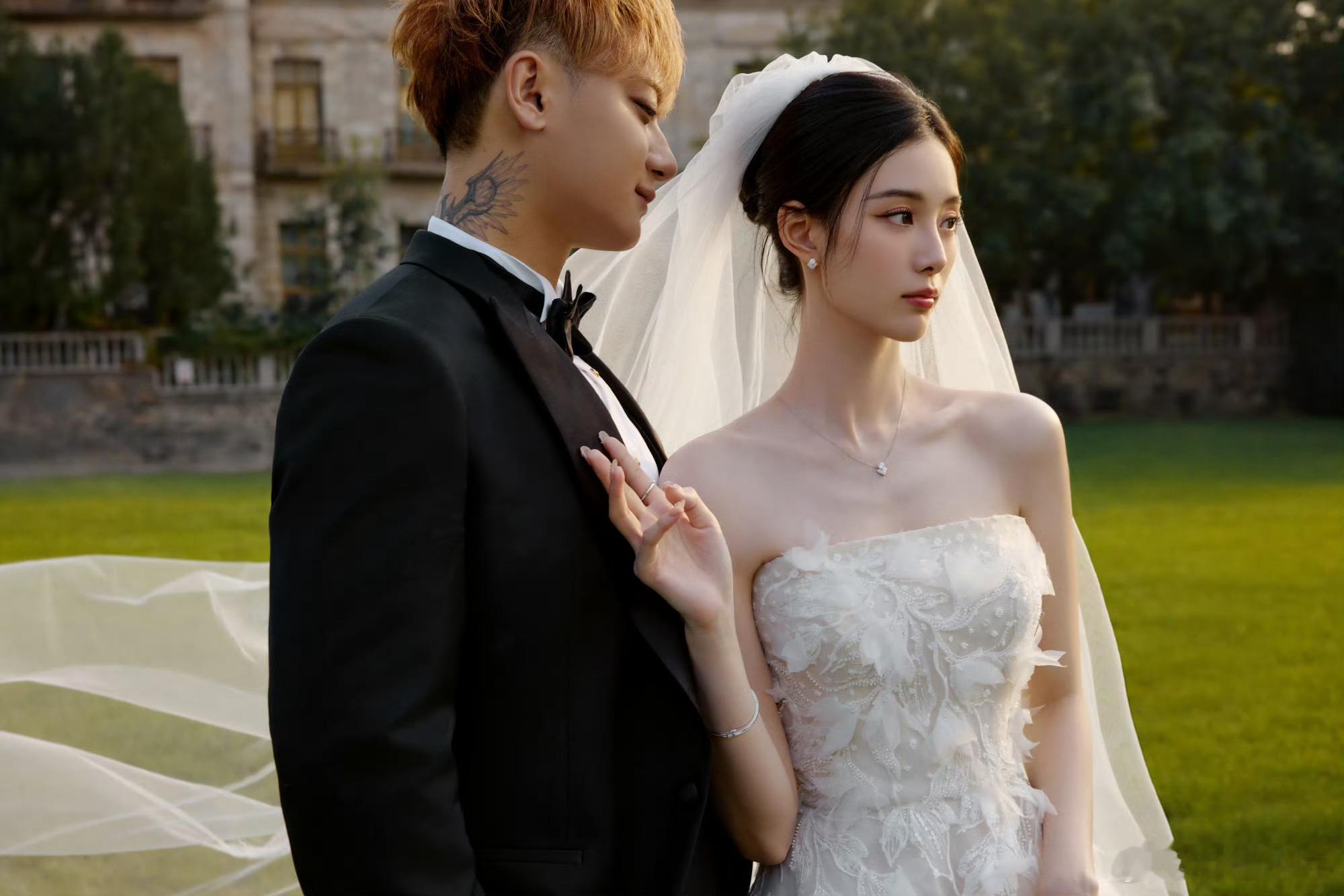 黄子韬徐艺洋第一对爱豆夫妻婚礼黄子韬徐艺洋第一对爱豆夫妻 内娱终于迎来第一对爱豆