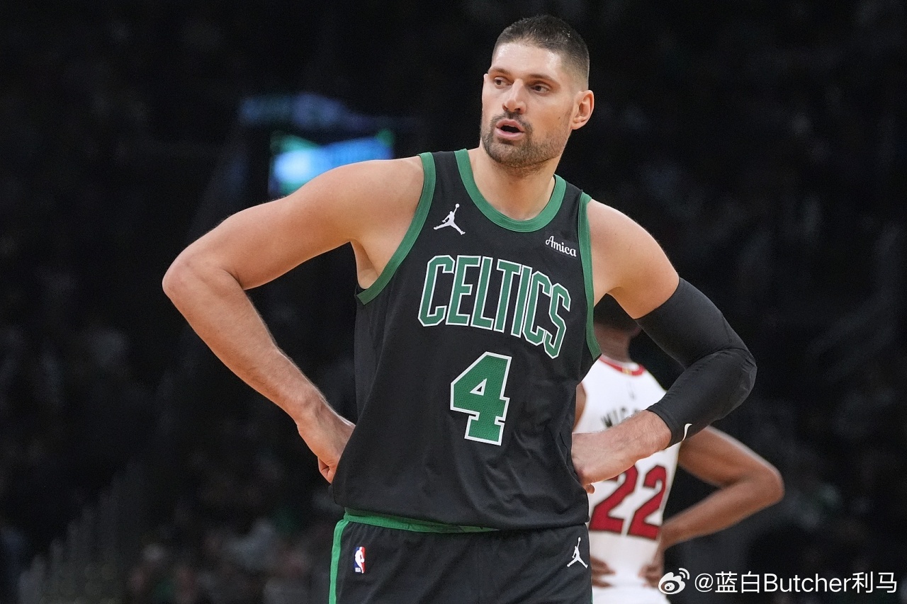 2月28日 凯尔特人148-111大胜篮网。赛后，凯尔特人球员武切维奇接受媒体采