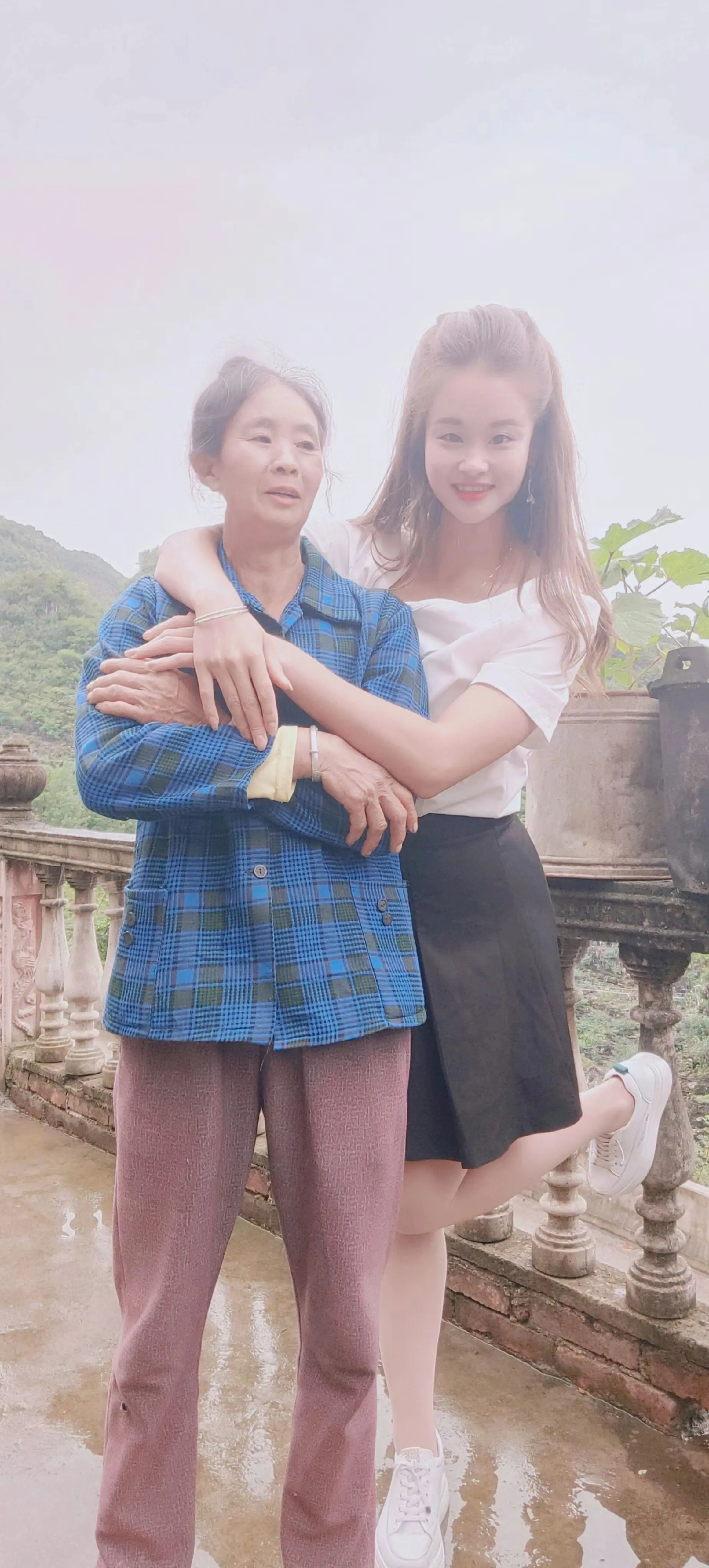 我生命中最重要的女人。我的妈妈，我只要你健康，平安，快乐慢点变老就行[比心]