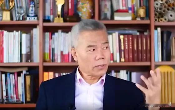 网上说司马南是个网络演说家，是引领潮流的红人，这次甘肃地震他应该带头捐款…说这话