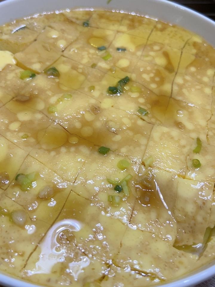 今天早上吃鸡蛋羹搭配纯豆浆，营养丰富，特别好吃