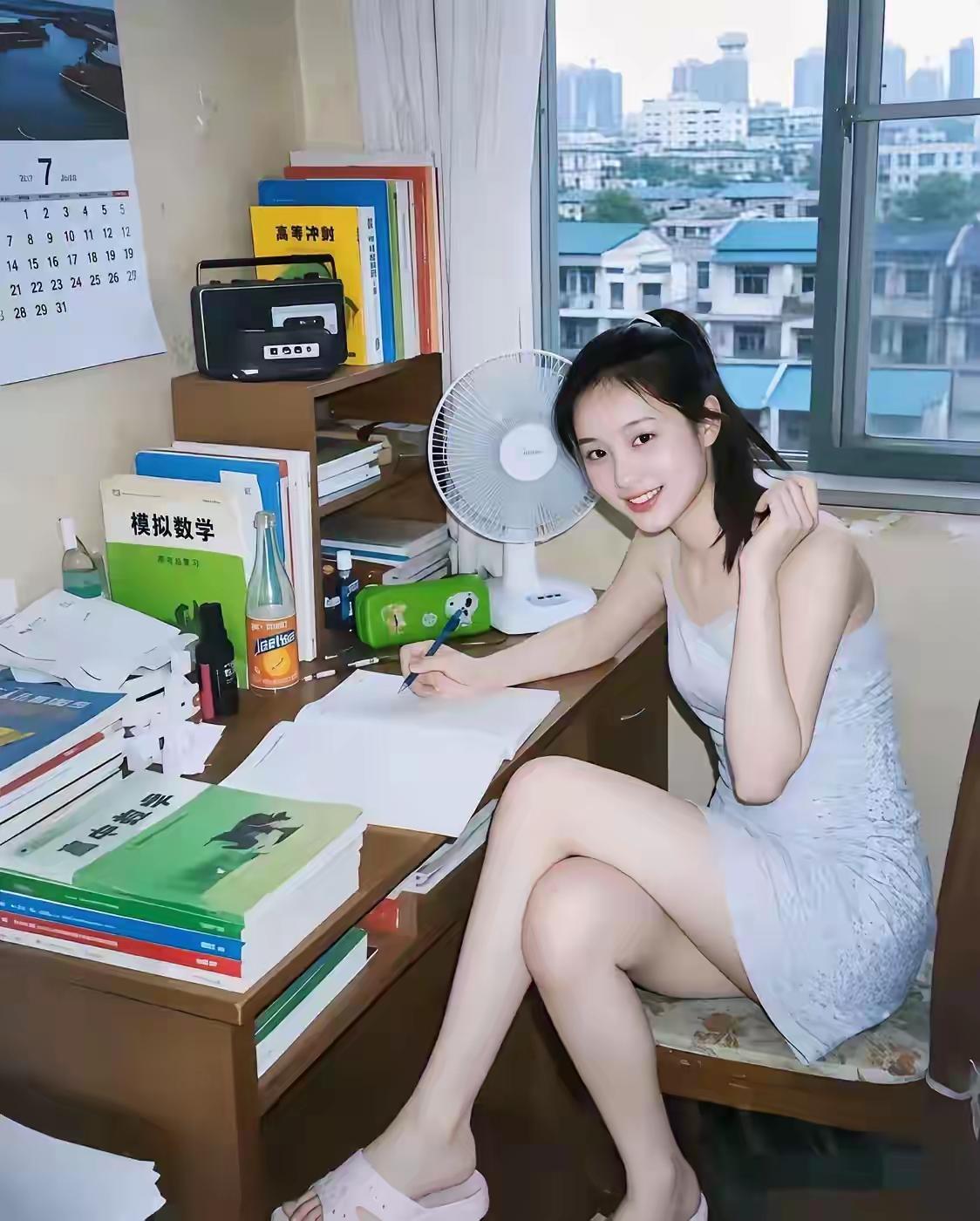 这么清纯漂亮的女孩，是不是考不上大学也能有好工作？