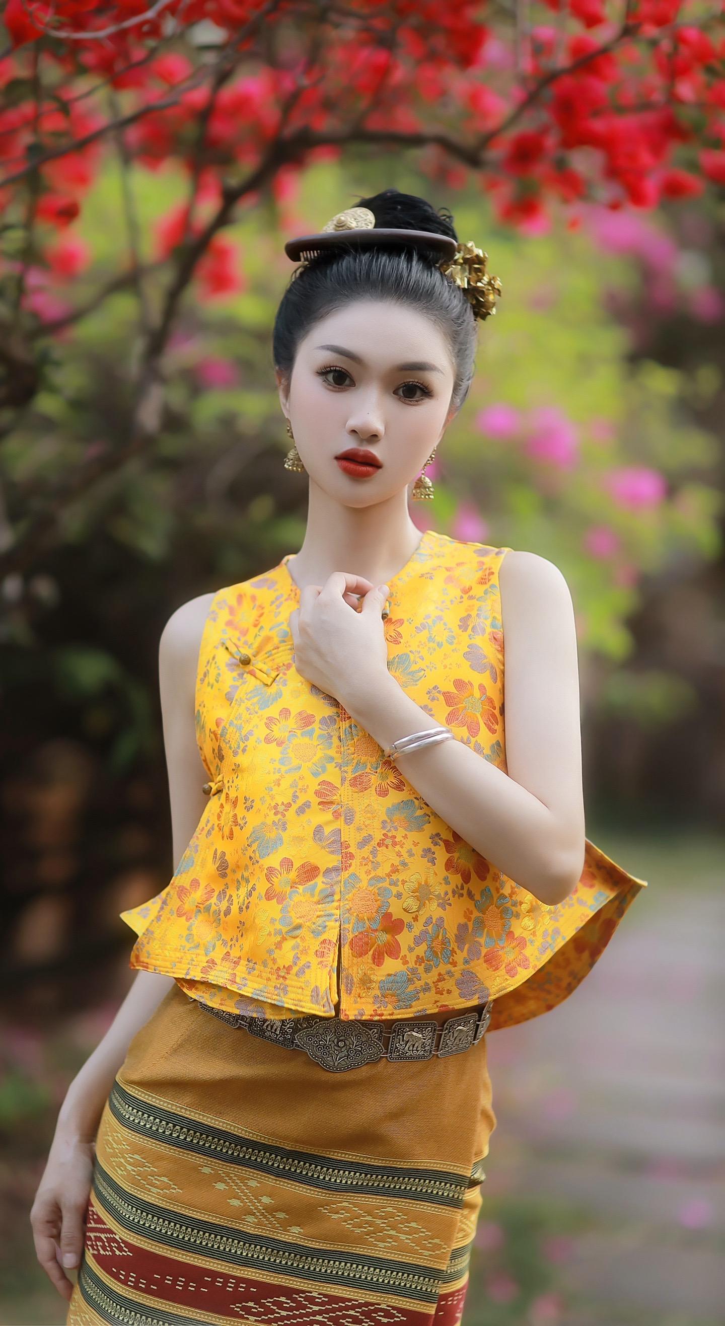 傣装千千万，自己喜欢的最好看。