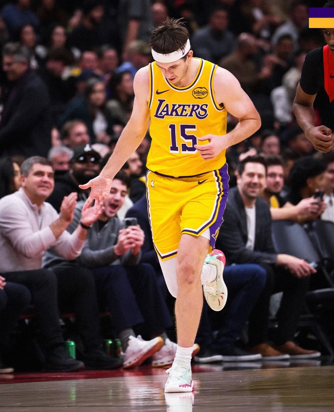 里夫斯迎来复出，替补出战，并且时间受限！洛杉矶湖人里夫斯复出