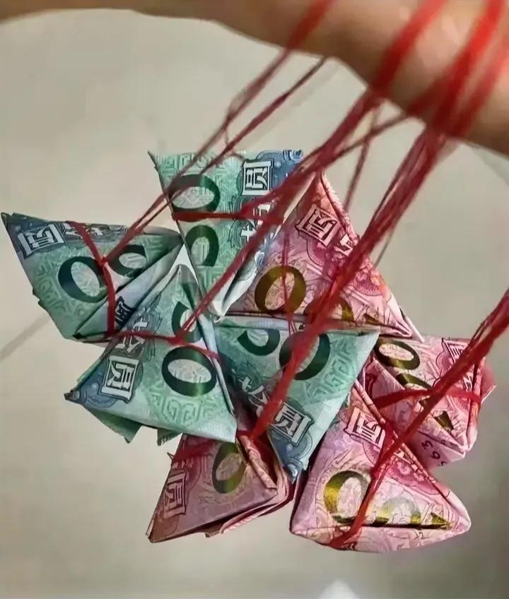网友公司发的“粽子”[得意]