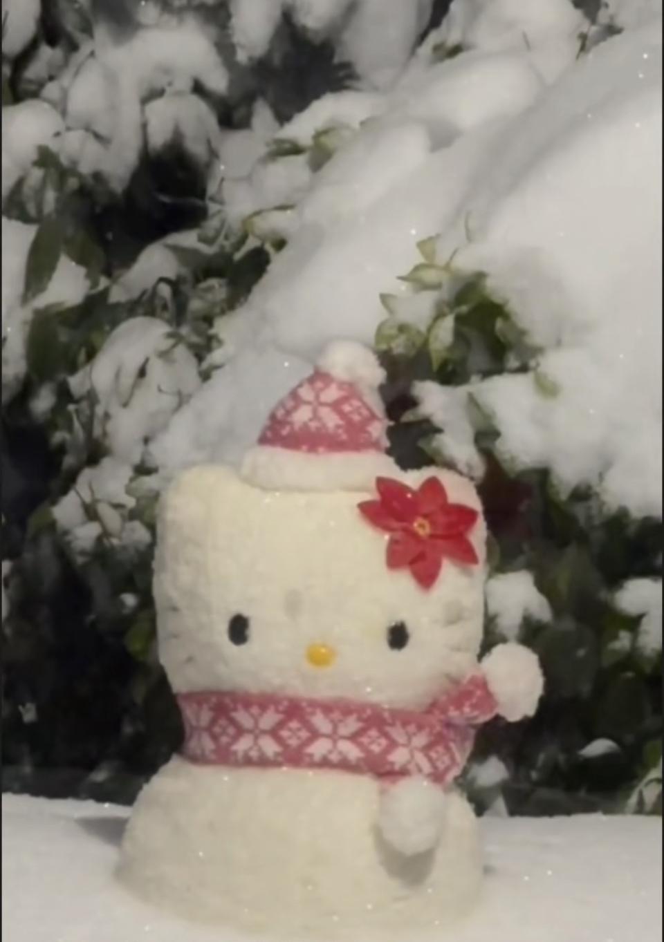 现在嫁女成生意的现象太普遍了。从古至今，婚姻就有生意的属性，像“天价彩礼”就是“