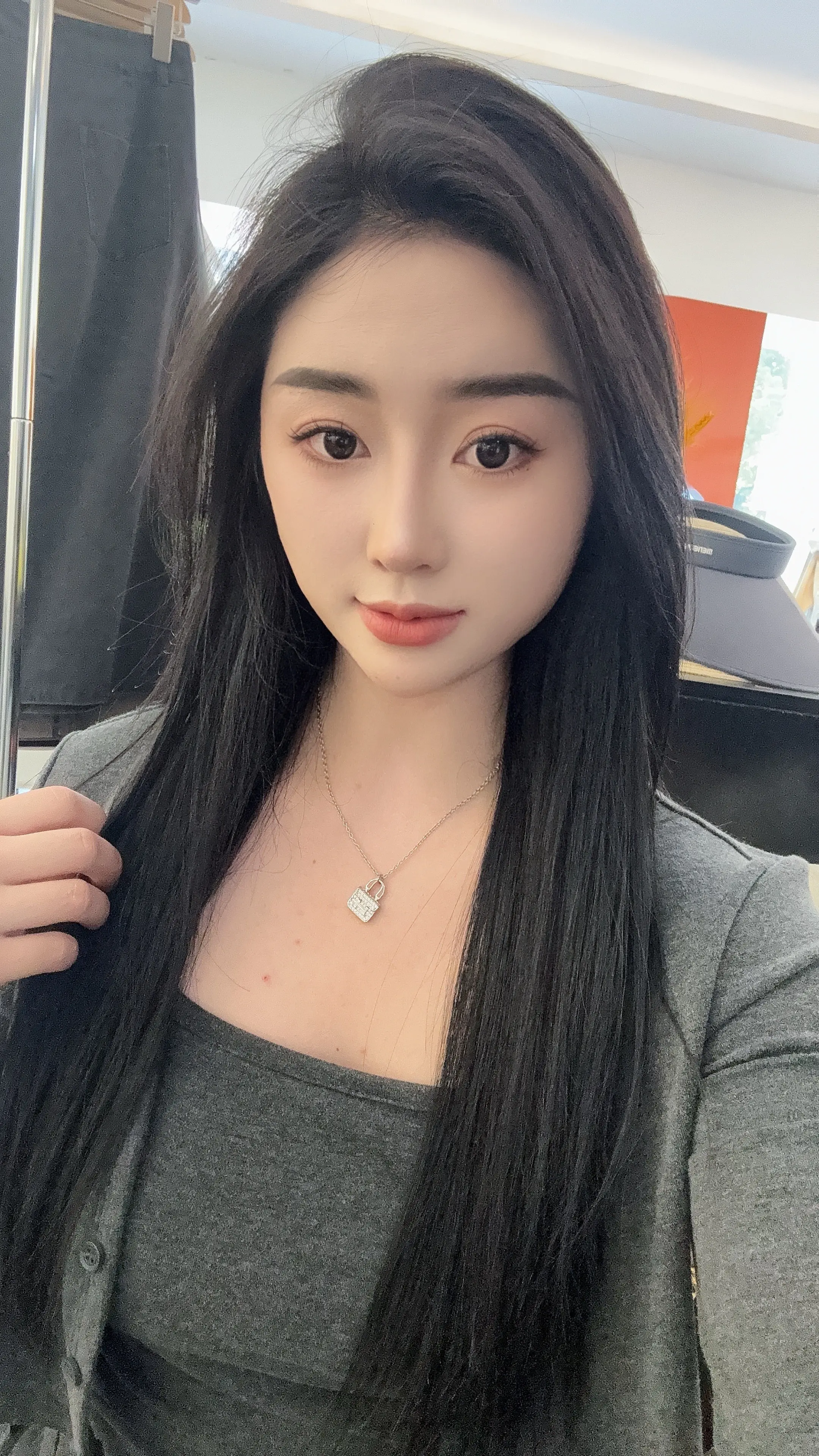 弱弱地问一下，嫁到哪里可以睡到自然醒，不用早起做饭[泣不成声]