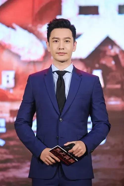 黄晓明在社交媒体上彻底“疯狂”了！
为了庆祝表妹陈梦在巴黎奥运会上成功卫冕乒乓球