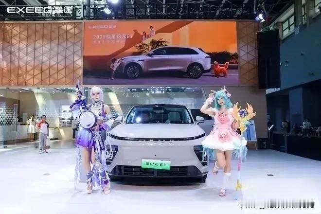 18.98万的ES增程Max版堪称花小钱办大事的典范。城市智驾+23个扬声器直接