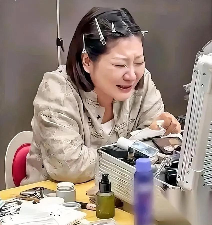 王暖暖解约

根本没赢

你以为是她硬刚赢了无忧？别傻了。

明眼人都看得出来，