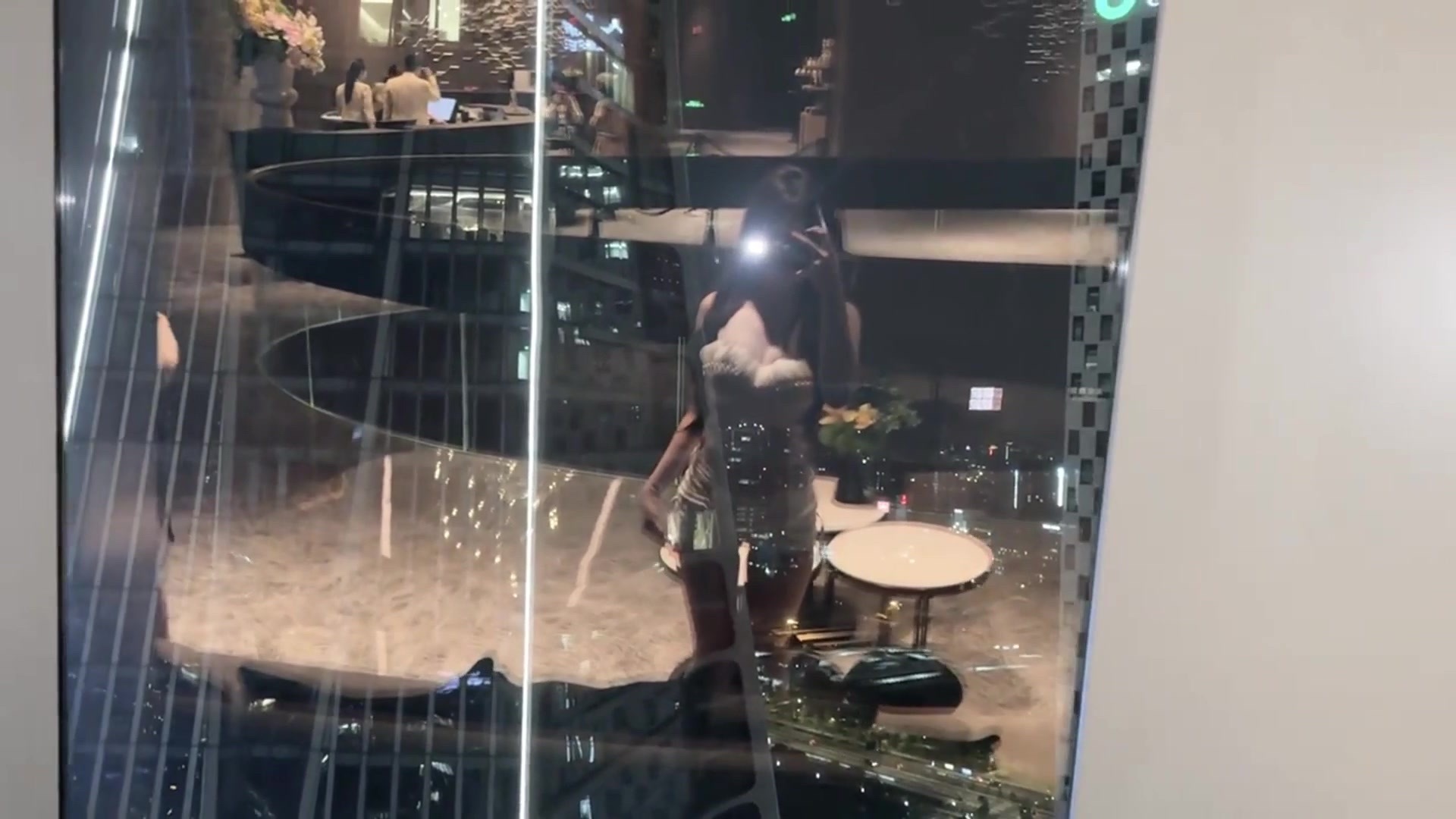 我身体很好，可以扛米袋子，扛煤气罐，可就是扛不住想你 