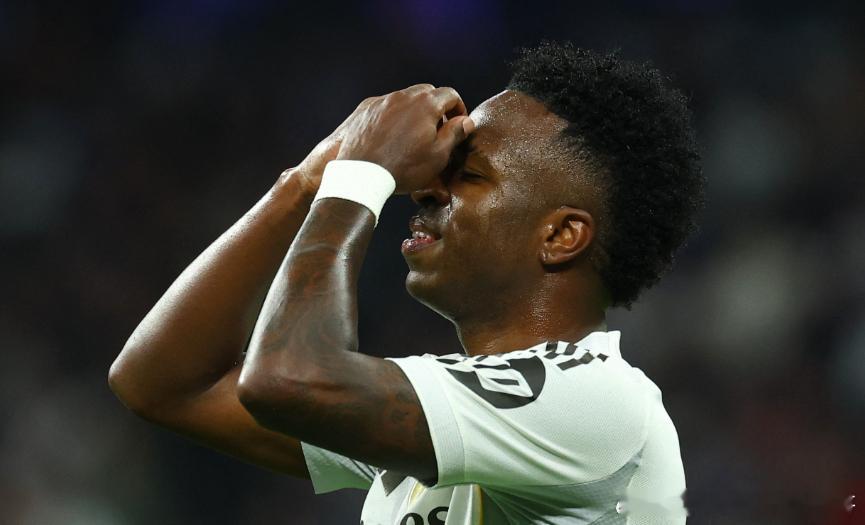 据《世界体育报》报道，瓦伦西亚总经理哈维尔·索利斯证实，俱乐部正与Netflix