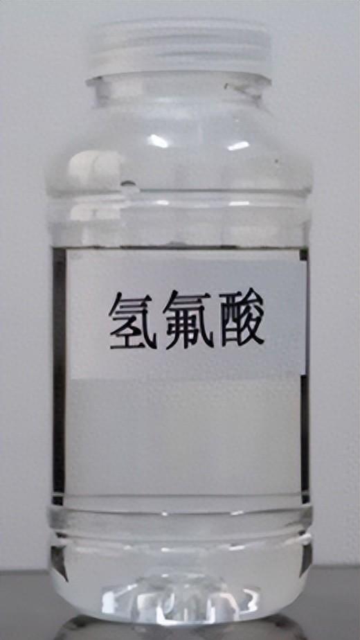最近广东东莞发生了一件事，看完让人警醒。一名男子在家疏通厕所，被清洁用品里的氢氟