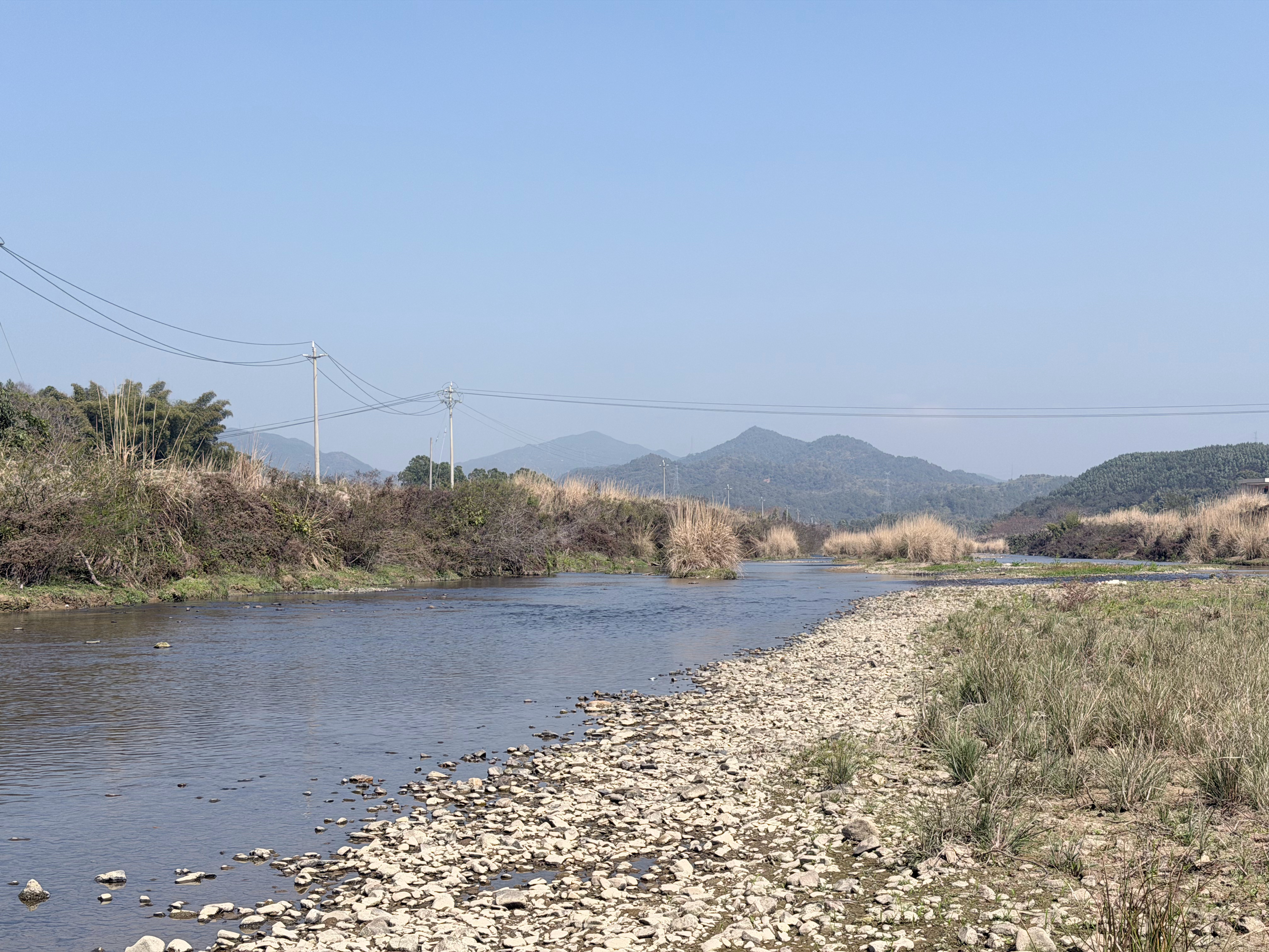 假期开始了图2是我那个说自己是帅哥的姐夫你们说下他是不是帅哥觉得是的评论区打1，
