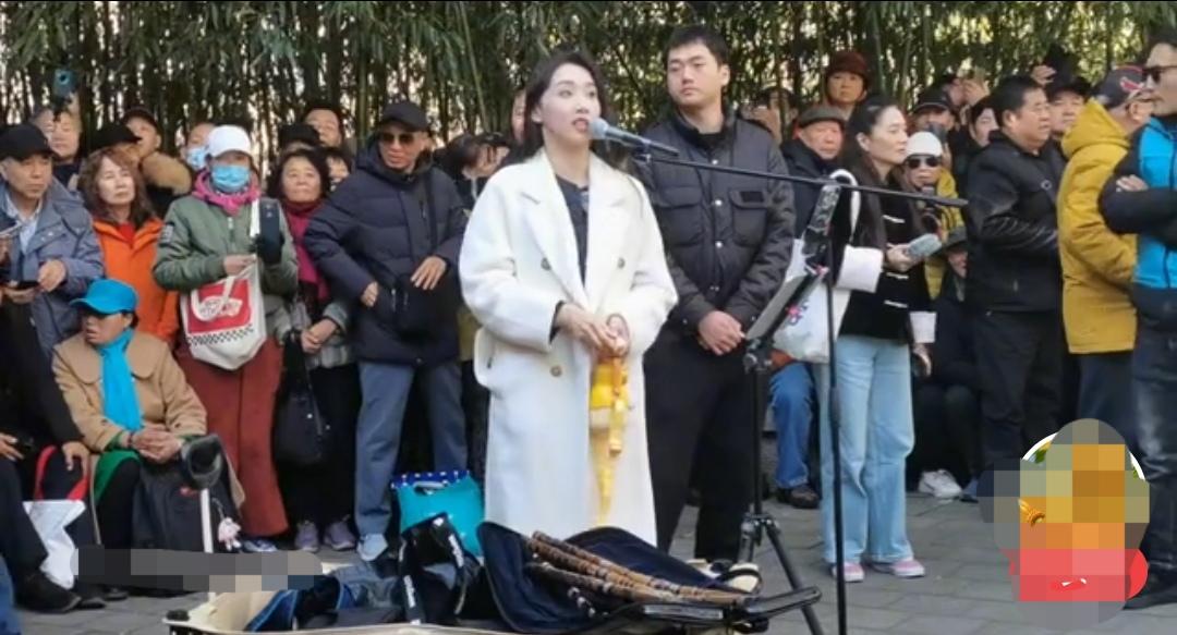 王师傅应该是懂的当地规定吧。
    今天刷了一个视频，也是BJ公园发生的事，某