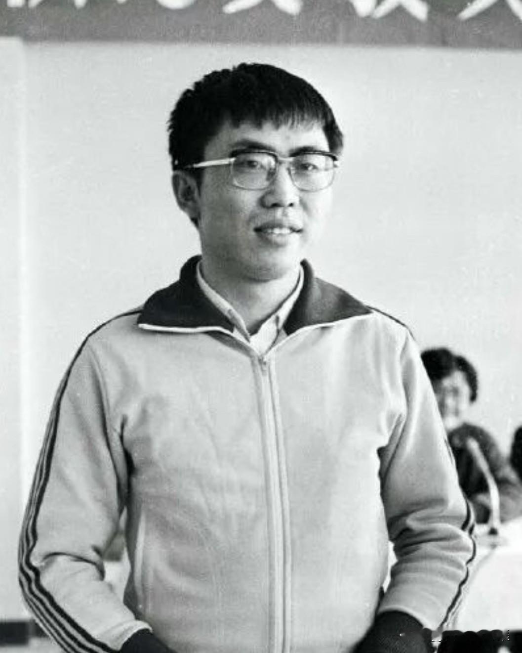 1982年3月17日，国家体委在北京向首批10名高段位棋手颁发围棋段位证书，标志