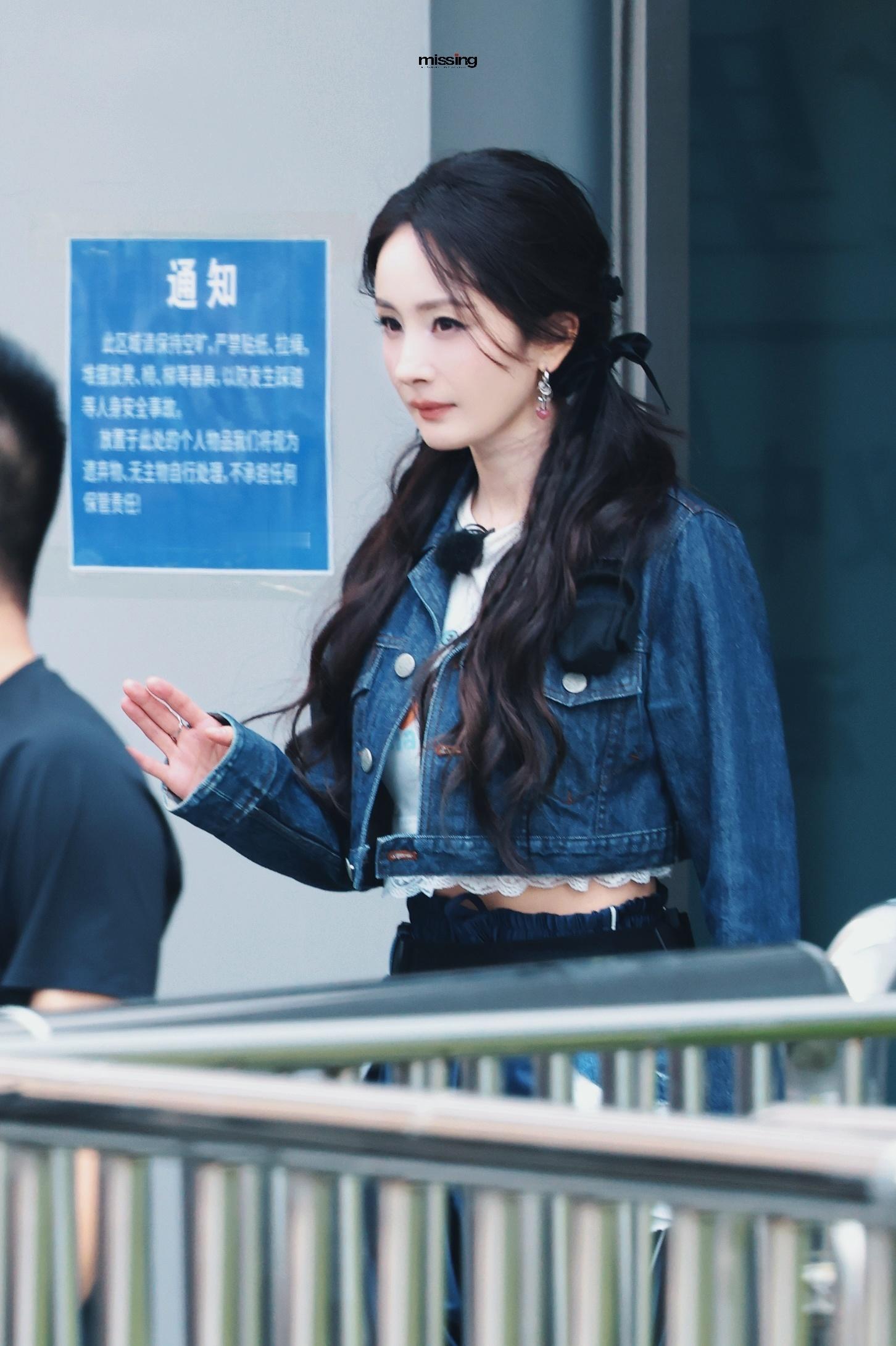 杨幂的早餐是一碗燕麦粥杨幂[超话] ​​​