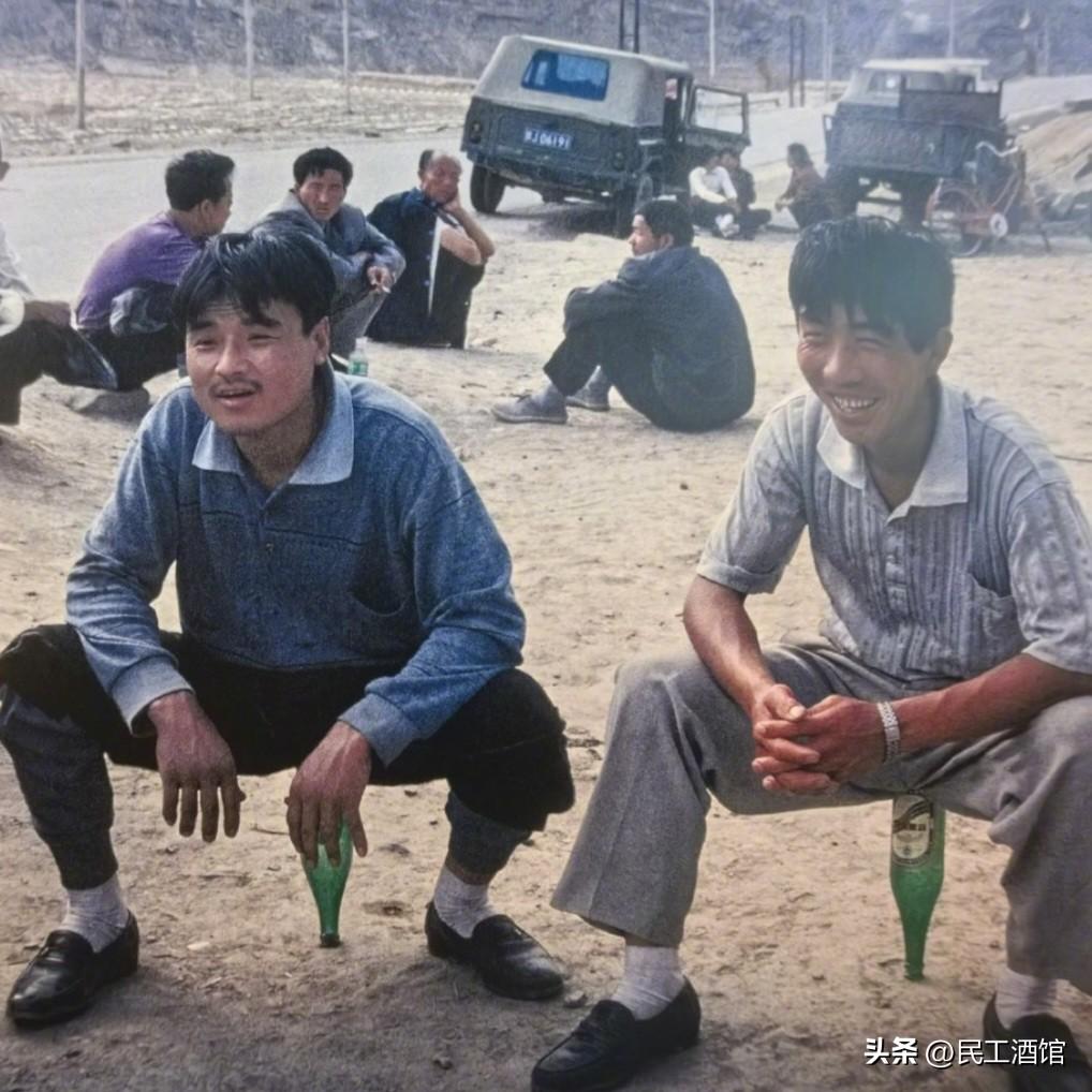 有吃有喝有住处，能吃能喝能睡着，如此即是幸福！
曾经，我也以为要有这有那的，要达