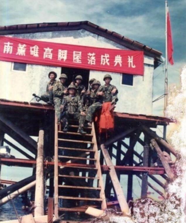 恰逢清明之际，我的思绪犹如脱缰野马，刹那间回溯到上世纪九十年代。那是一段刻骨铭心