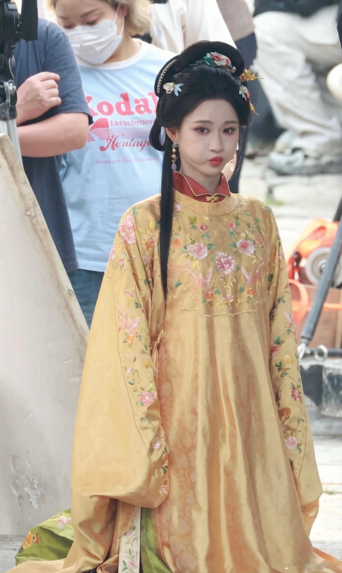 万花世界郭品超 何宣林对手戏。好可爱的小宣林啊 