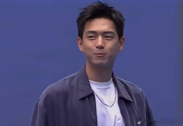 李现中网现场生图李现中网生图 老公李现为辛纳挑边 ​​​