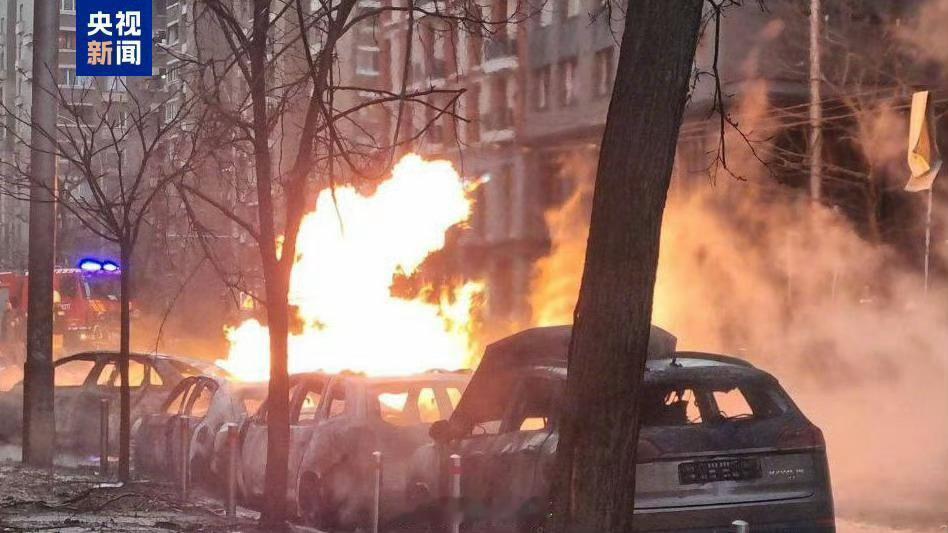 乌克兰首都基辅传出密集爆炸声 乌克兰国家紧急服务部当地时间20日表示，当天早上俄