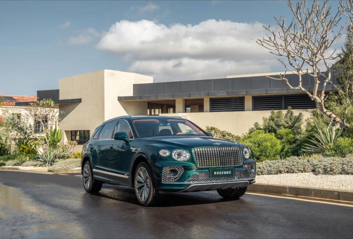 【宾利大幅调整电动化转型路线，转向混动战略】
宾利全面修改了此前雄心勃勃推进的电