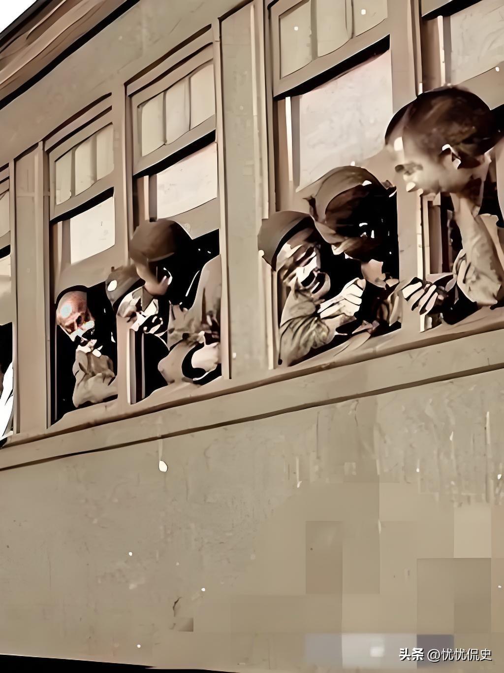 1917年，大批山东汉子被骗到法国挖煤，到了才知道不是挖煤，而是干苦力，但出乎意