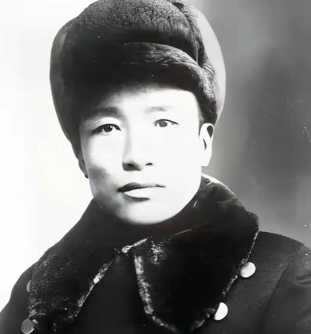1949年，毛人凤问蒋介石，白公馆关着一个八岁大的小孩，应该如何处理，蒋介石看了