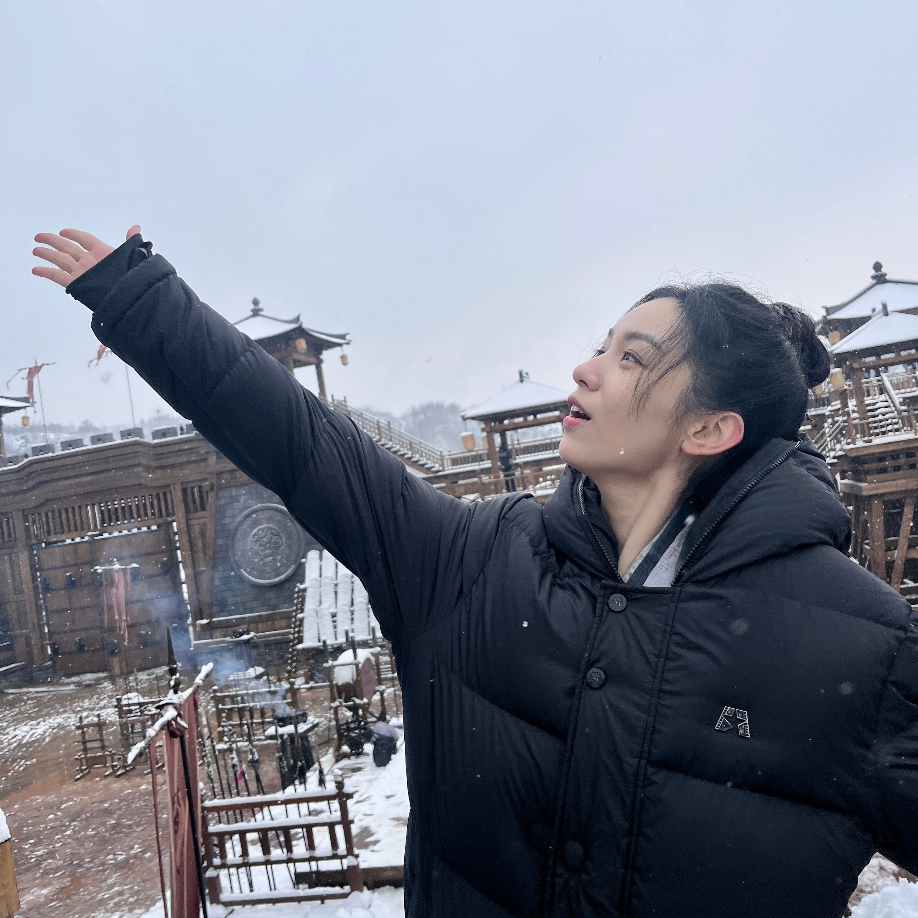 周也伟大的镜头签周也  在复制粘贴的时代，你是手写的诗