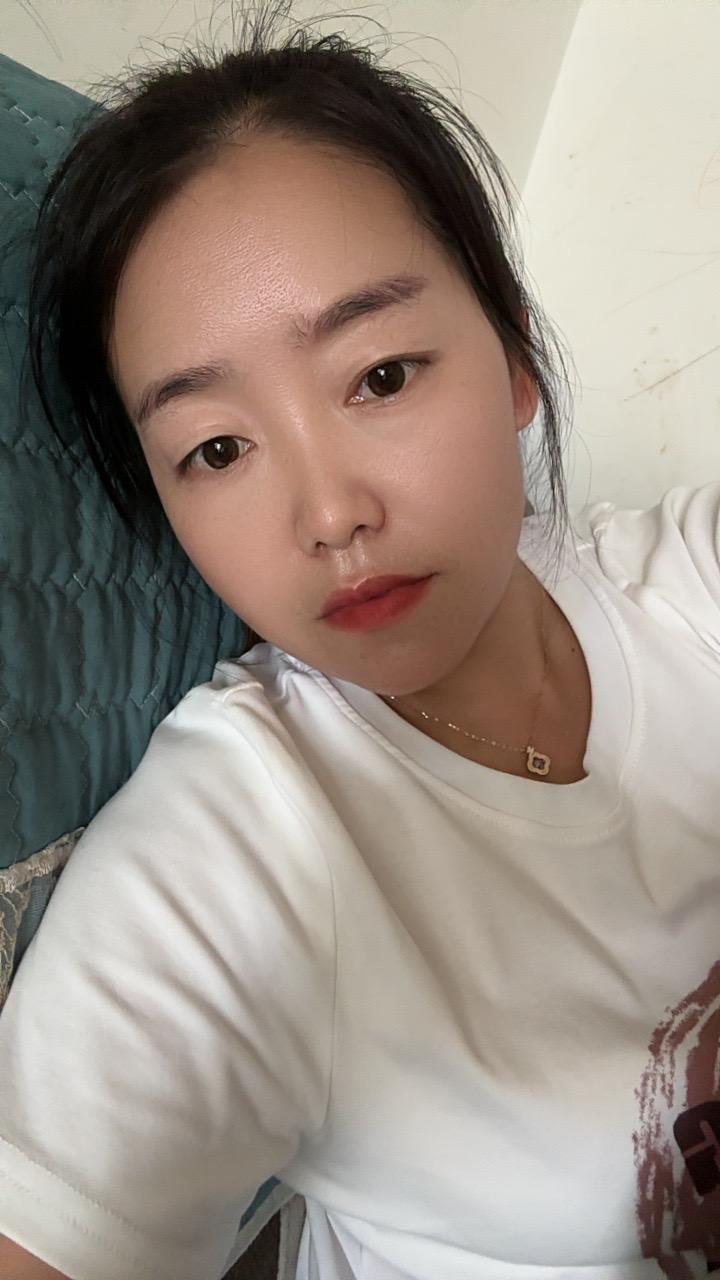 没有在享福，也没有在混日子，只是今天身体扛不住了，不能忍了😓室内30多度的温度