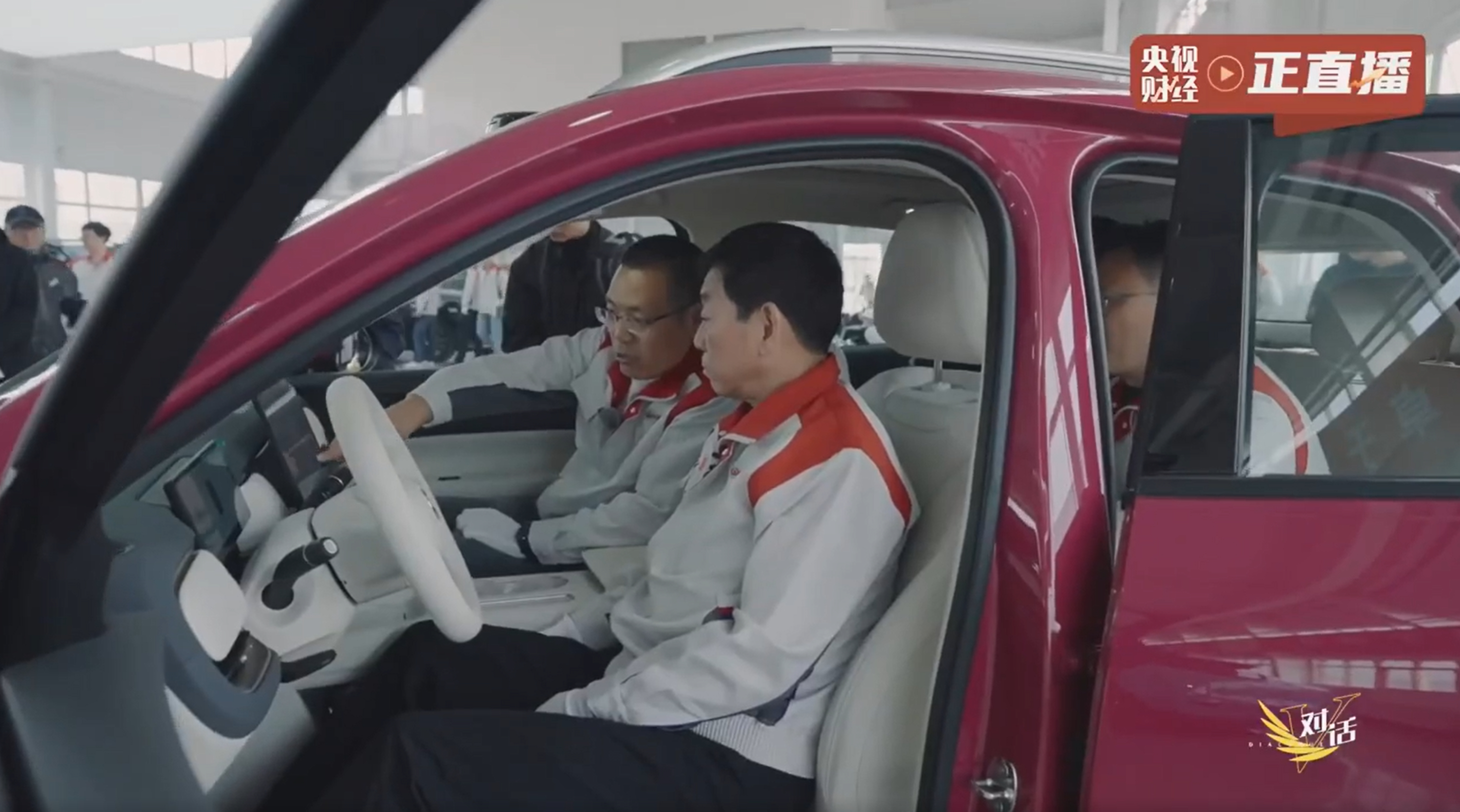 看了央视对魏建军的采访，我发现长城汽车这21年雷打不动的评车会，真不是作秀。老魏