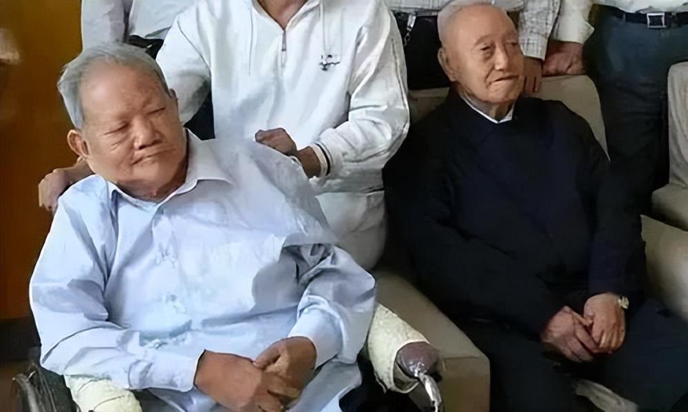 跟随毛主席15年的卫士长，临终反复叮嘱妻子，坚守伟人一生嘱托
 
2009年，在